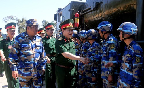 Kiểm tra công tác huấn luyện, sẵn sàng chiến đấu của Quân chủng Hải quân 
